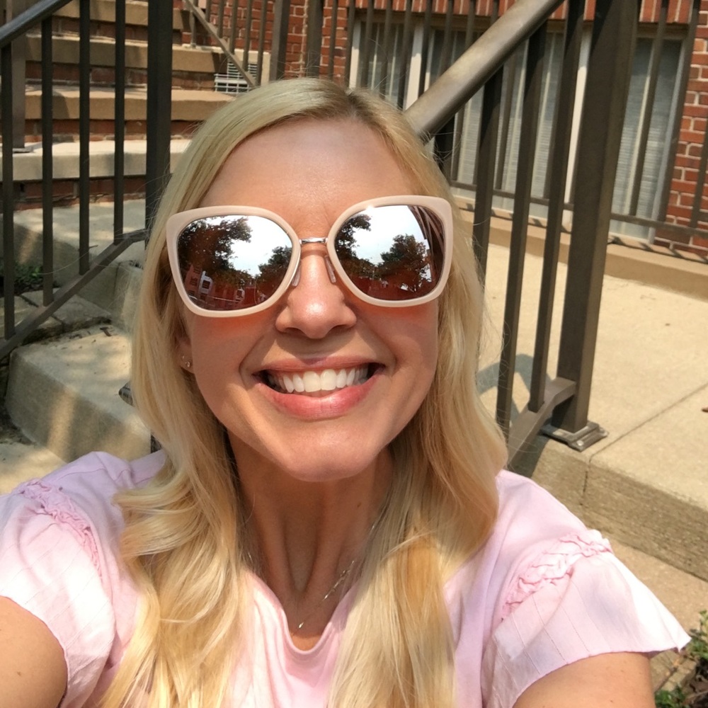 Meet your Posher, Sarah